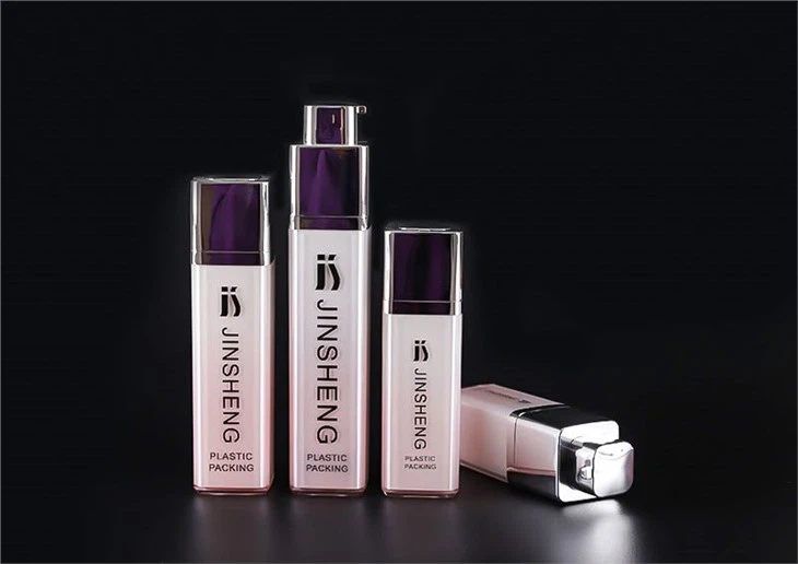 Pojemniki na kosmetyki w kolorze różowego złota